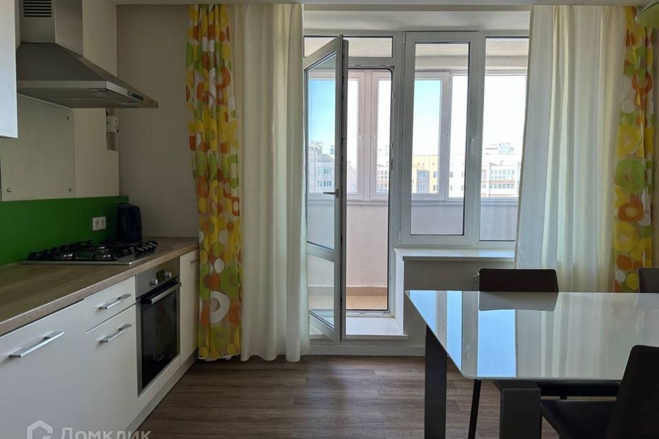 Сдаётся 3-комнатная квартира, 122 м²