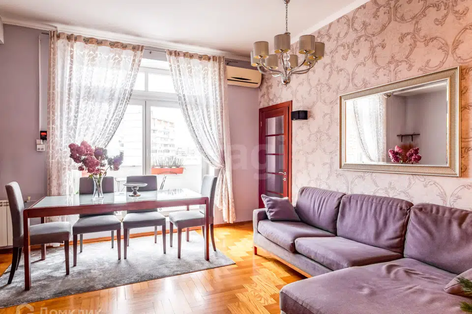Продаётся 4-комнатная квартира, 118.2 м²