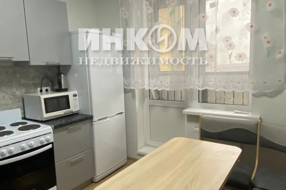 Сдаётся 2-комнатная квартира, 56 м²