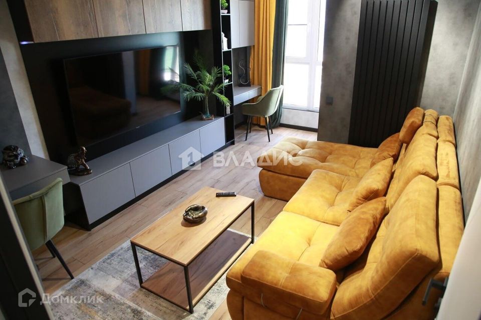 Продаётся 1-комнатная квартира, 52 м²
