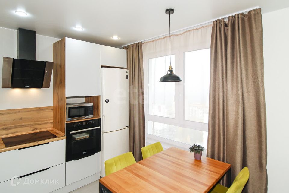 Сдаётся 2-комнатная квартира, 58 м²