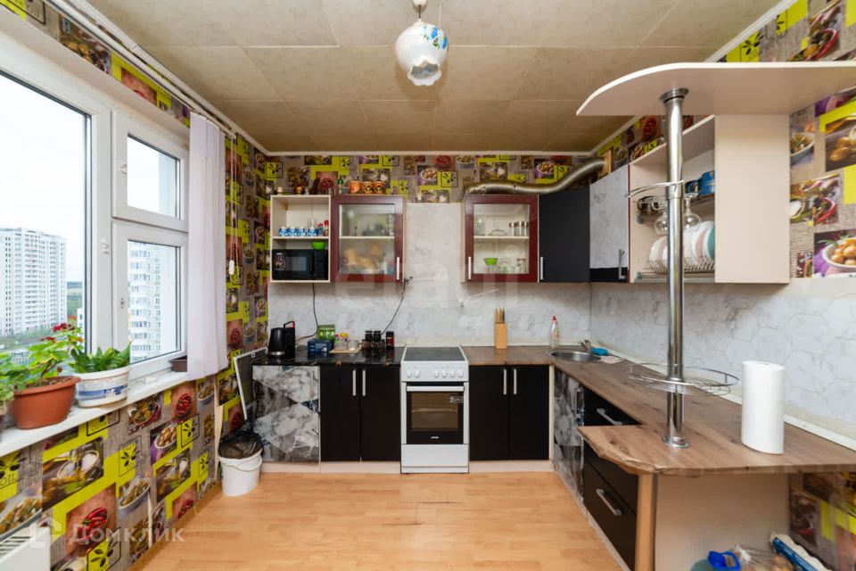 Продаётся 3-комнатная квартира, 76.8 м²