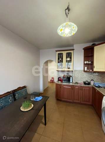Продаётся 2-комнатная квартира, 69.5 м²