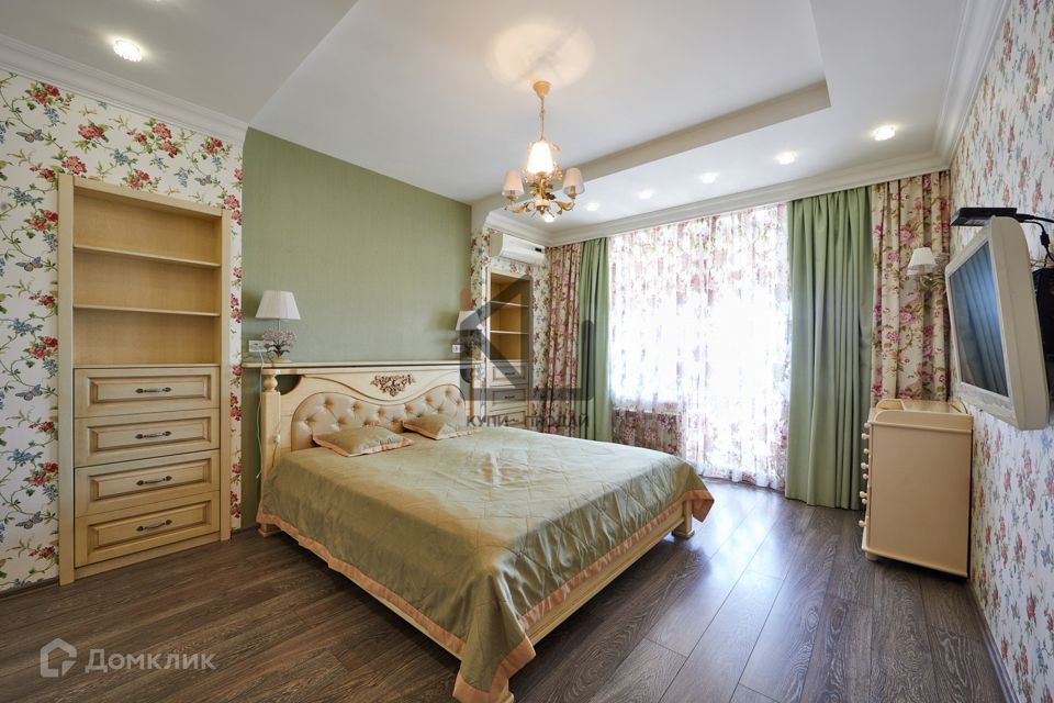Продаётся 2-комнатная квартира, 90 м²