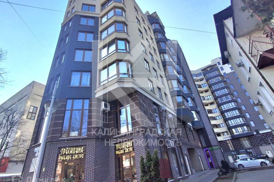 Продаётся 1-комнатная квартира, 46.7 м²