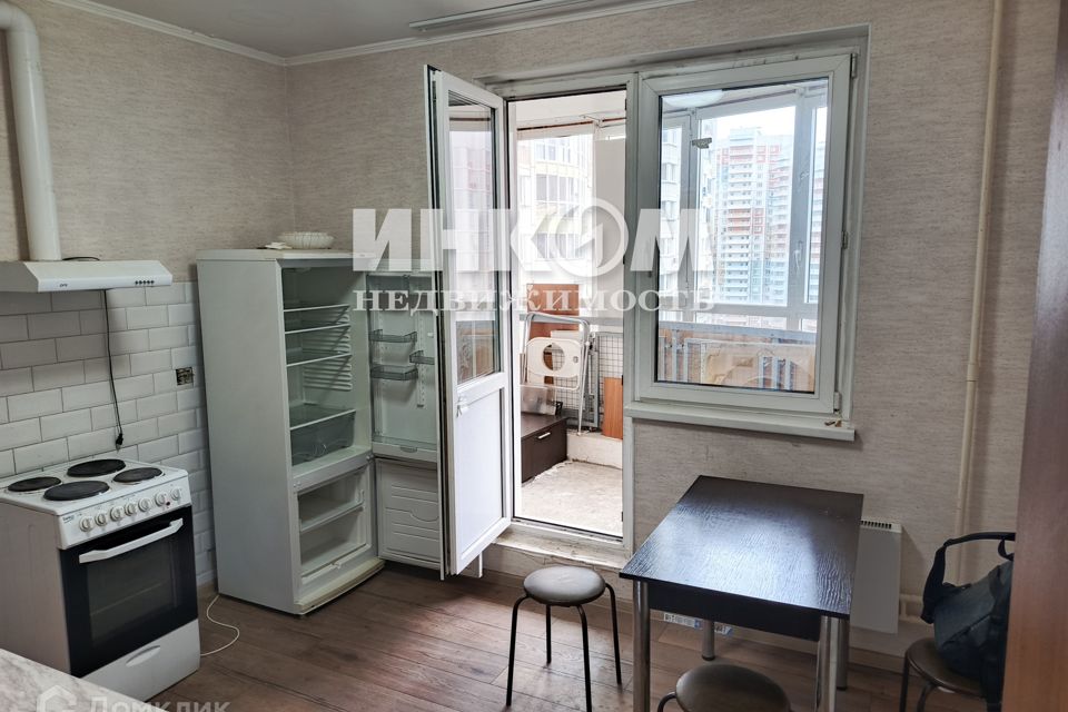 Продаётся 1-комнатная квартира, 41.8 м²
