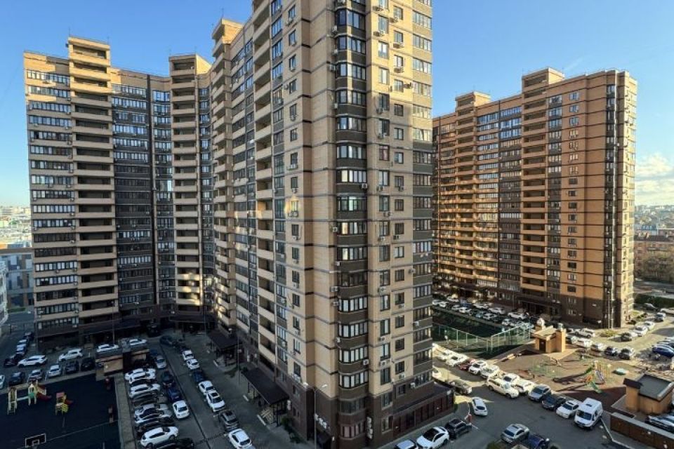 Продаётся 3-комнатная квартира, 110 м²