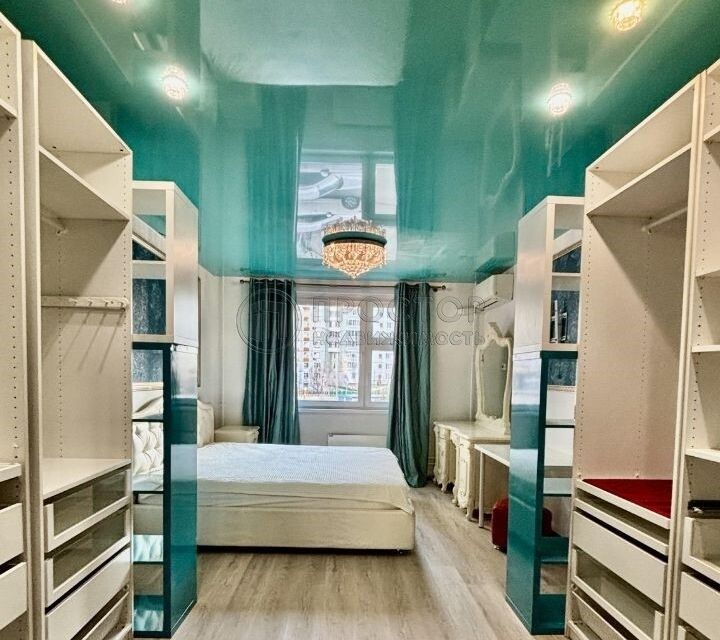 Продаётся 4-комнатная квартира, 104.4 м²