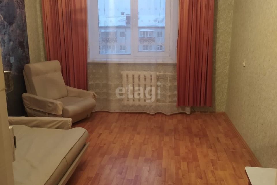 Сдаётся 2-комнатная квартира, 56 м²