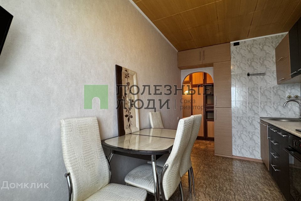 Продаётся 3-комнатная квартира, 64.8 м²