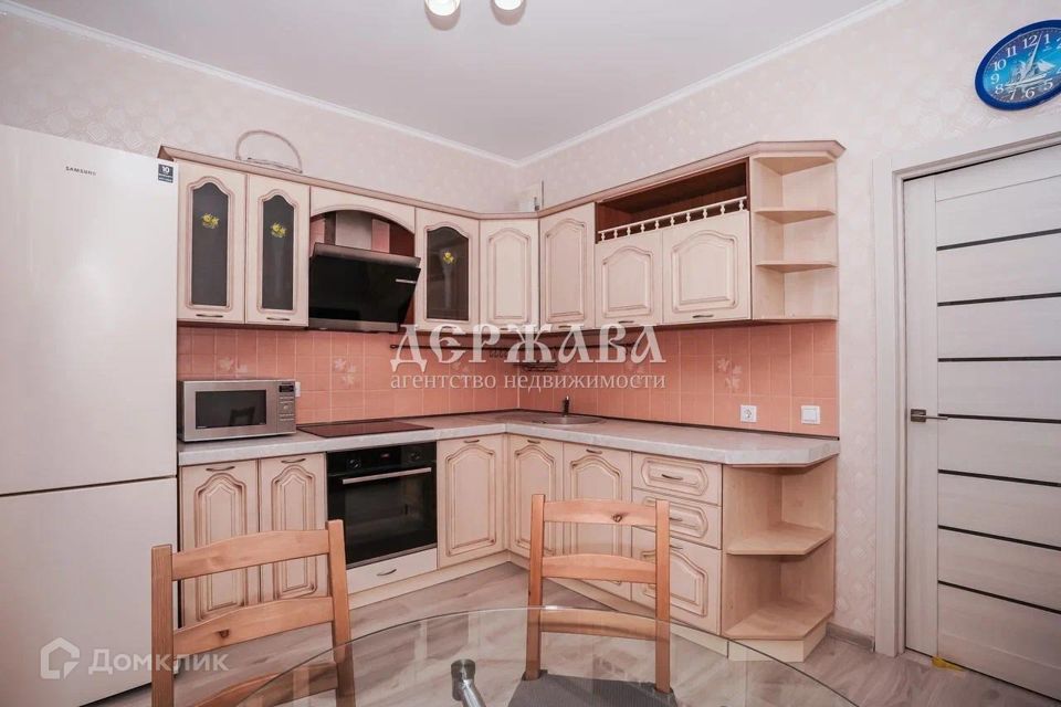 Продаётся 2-комнатная квартира, 63.9 м²