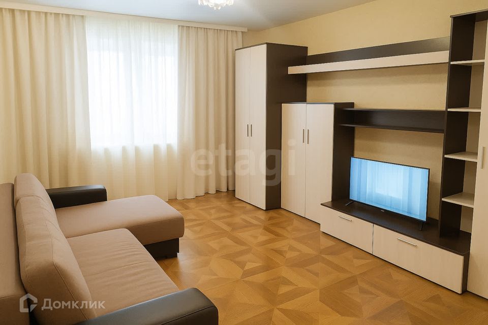 Продаётся 1-комнатная квартира, 42 м²