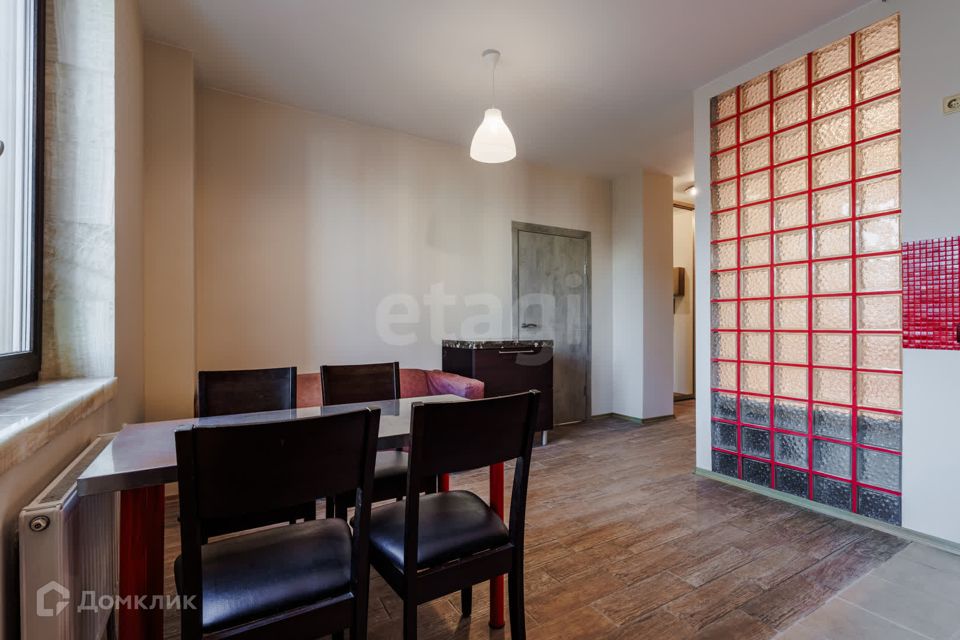 Продаётся 1-комнатная квартира, 47.3 м²