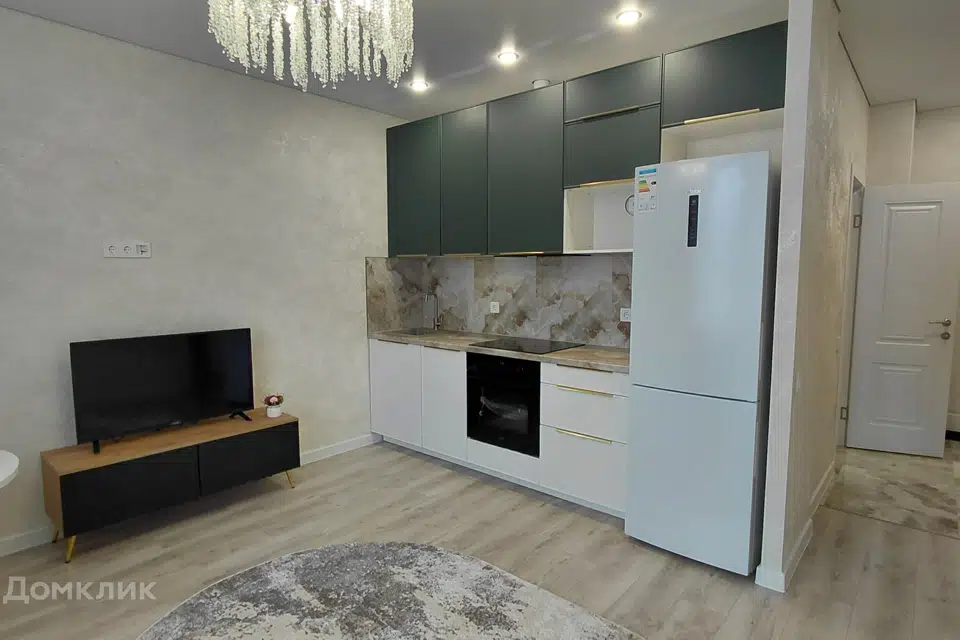 Продаётся 1-комнатная квартира, 42 м²