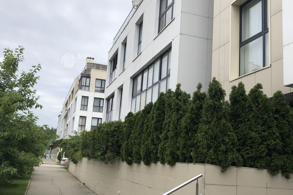 Продаётся 4-комнатная квартира, 96 м²