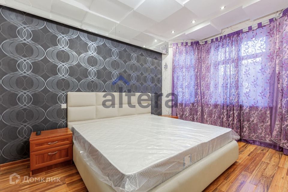 Сдаётся 2-комнатная квартира, 97 м²