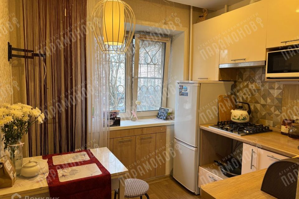 Продаётся 3-комнатная квартира, 50.6 м²