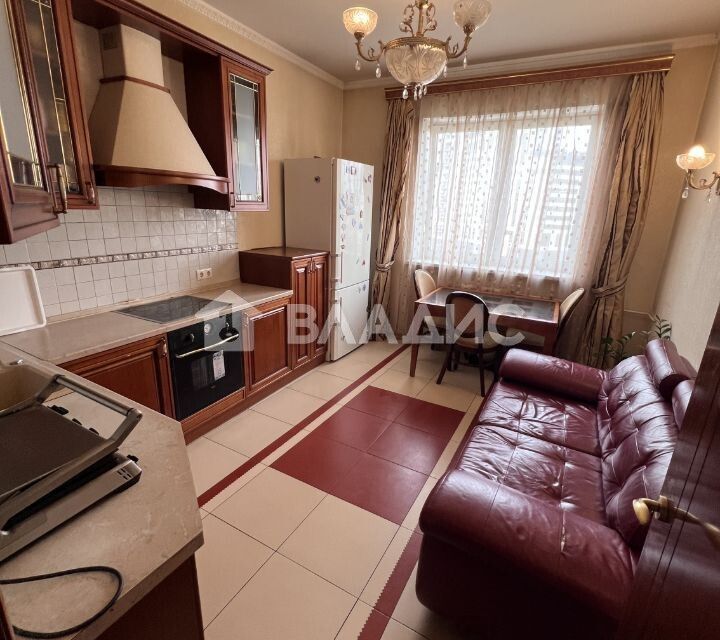 Продаётся 2-комнатная квартира, 77.7 м²