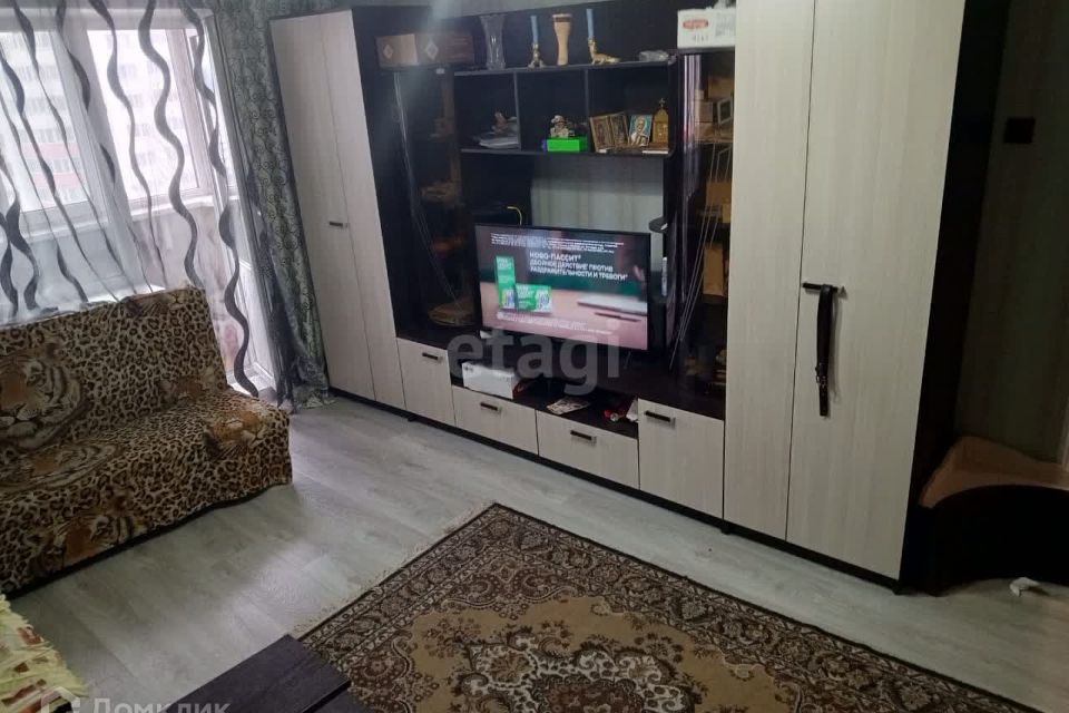 Продаётся 1-комнатная квартира, 37.3 м²