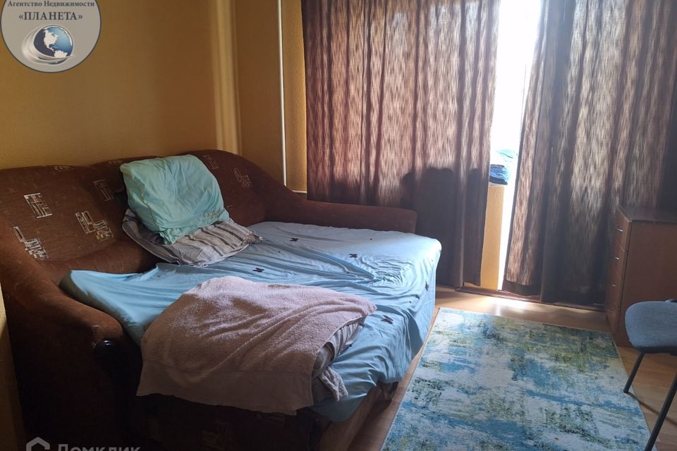 Продаётся комната в 4-комн. квартире, 14.8 м²