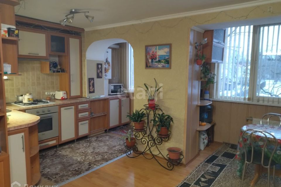 Продаётся 3-комнатная квартира, 56.6 м²