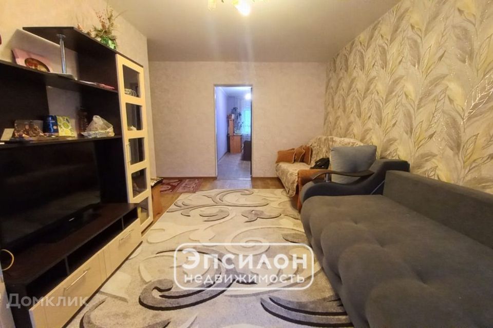 Продаётся 3-комнатная квартира, 57.4 м²