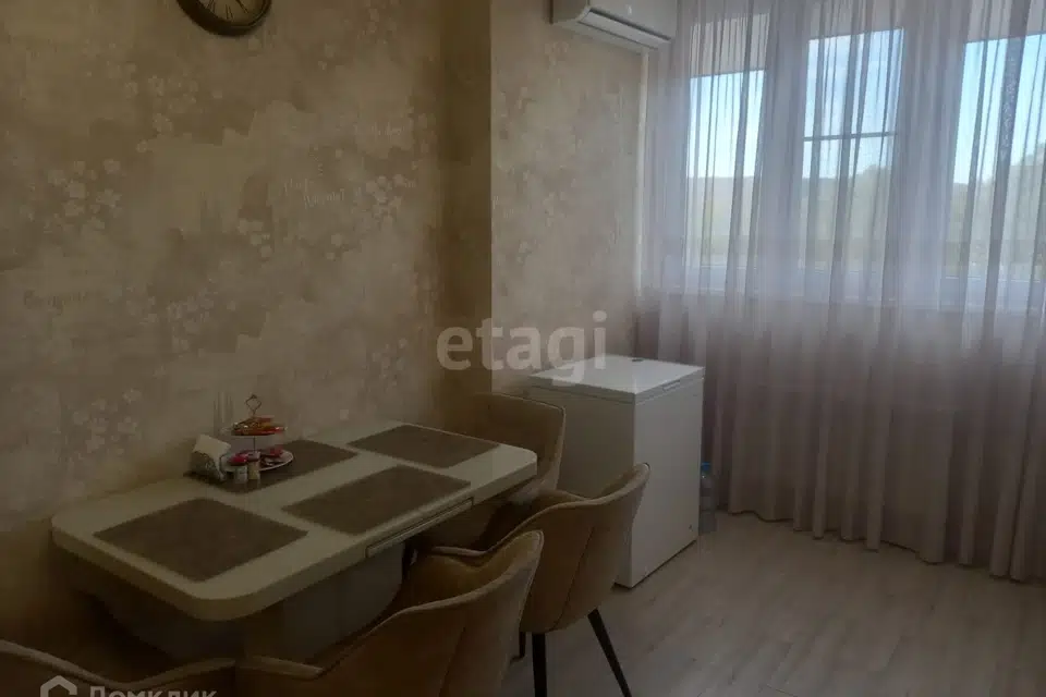 Продаётся 2-комнатная квартира, 53.3 м²