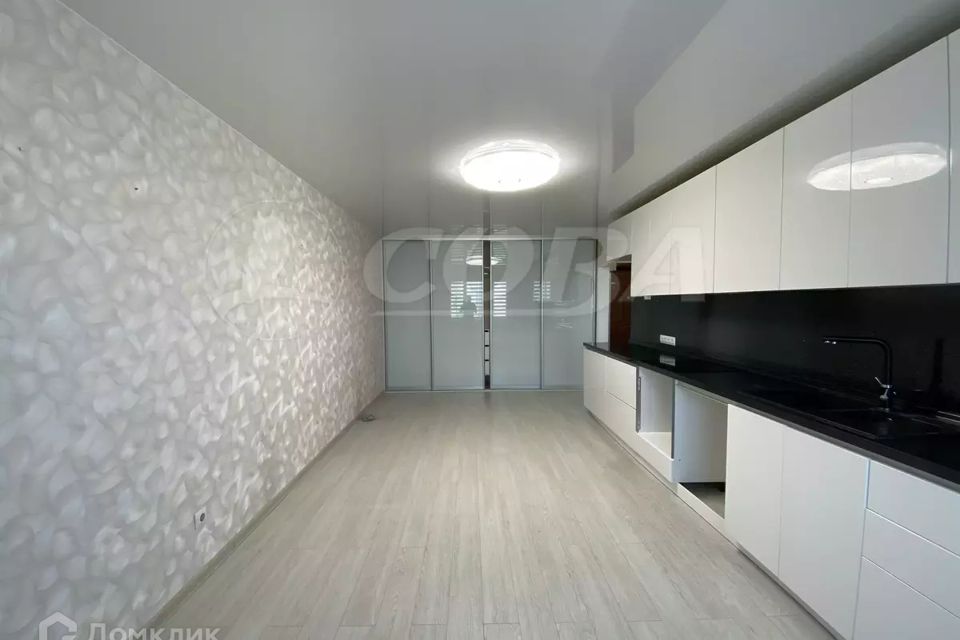 Продаётся 1-комнатная квартира, 43 м²