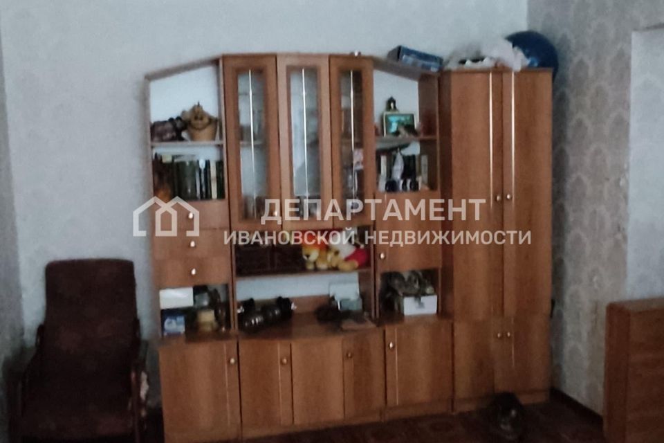 Продаётся 4-комнатная квартира, 58 м²