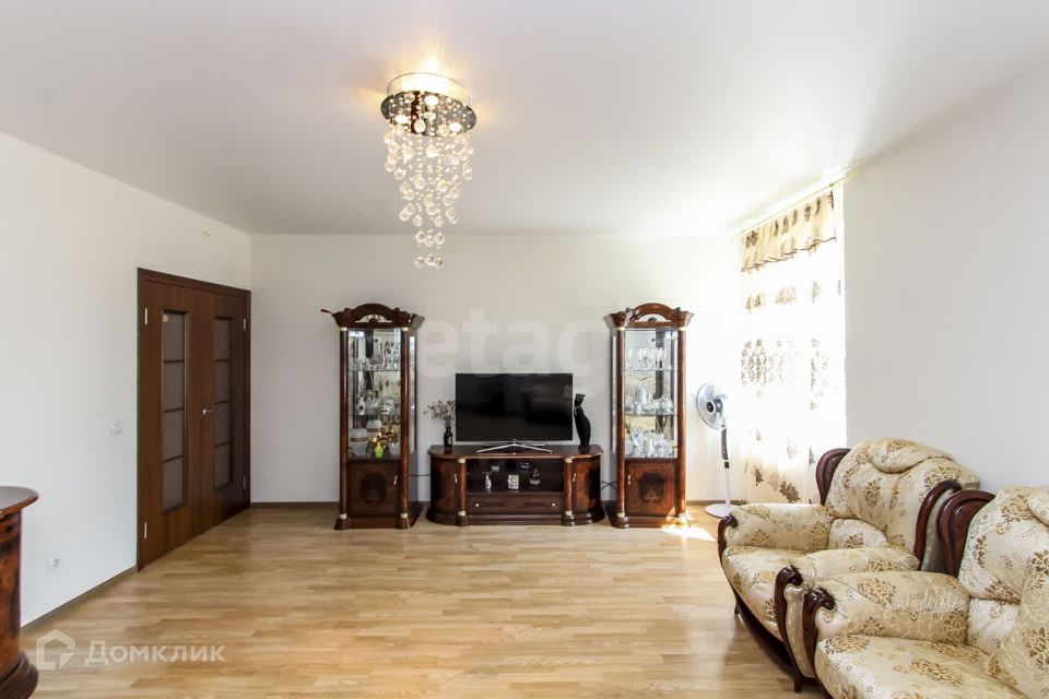 Продаётся 2-комнатная квартира, 74.6 м²