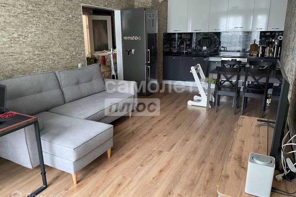 Продаётся 1-комнатная квартира, 47 м²