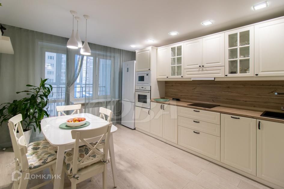 Продаётся 3-комнатная квартира, 93 м²