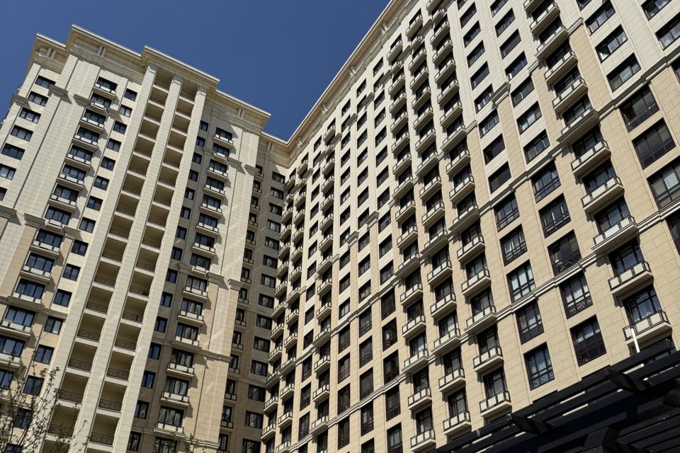 Продаётся 1-комнатная квартира, 43 м²