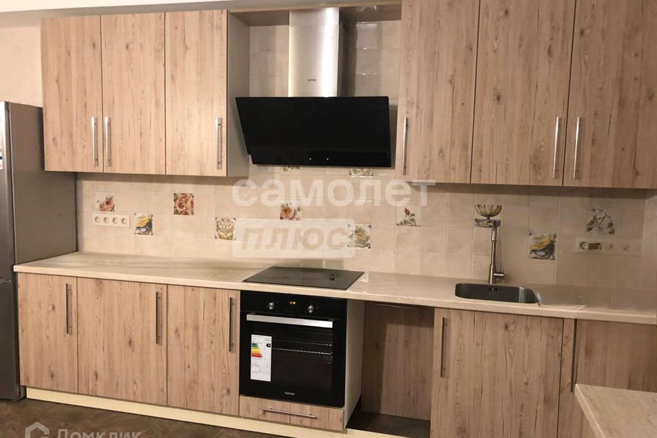 Сдаётся 1-комнатная квартира, 57.5 м²
