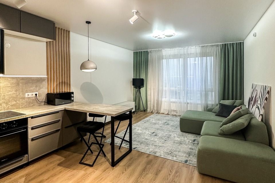 Сдаётся 1-комнатная квартира, 42 м²