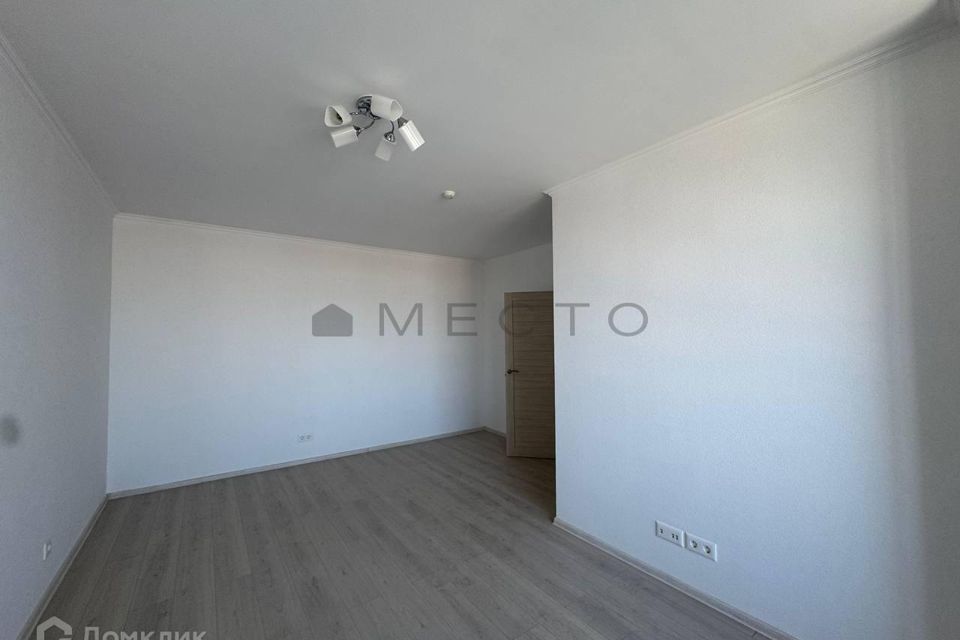 Сдаётся 4-комнатная квартира, 95.8 м²