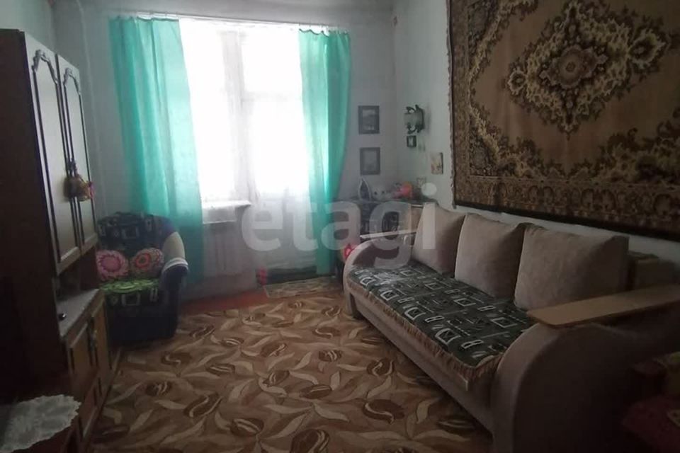 Продаётся комната в 3-комн. квартире, 32.7 м²