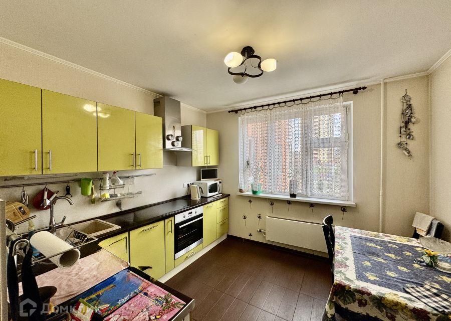 Продаётся 3-комнатная квартира, 74.2 м²
