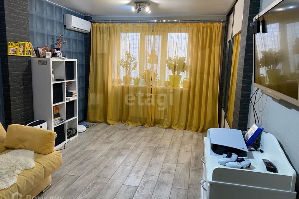 Продаётся 2-комнатная квартира, 58 м²