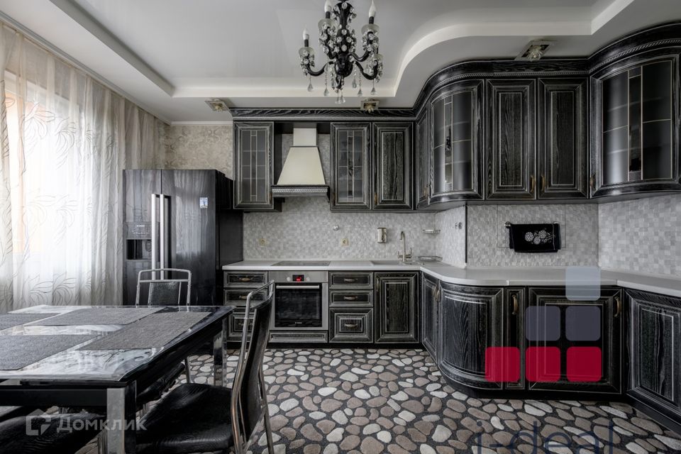 Сдаётся 4-комнатная квартира, 95.6 м²
