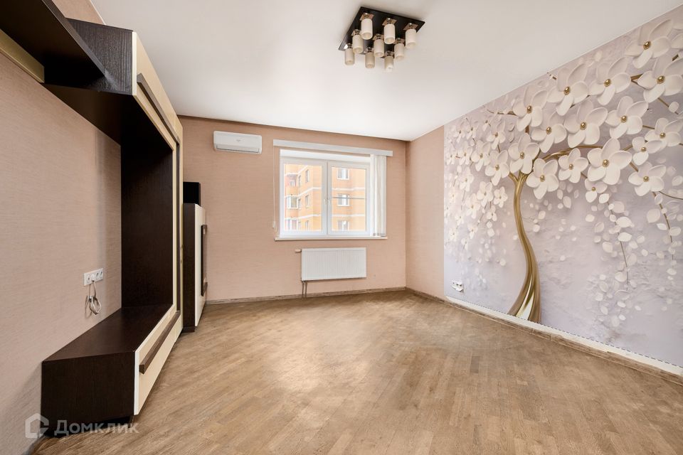Продаётся 2-комнатная квартира, 65 м²