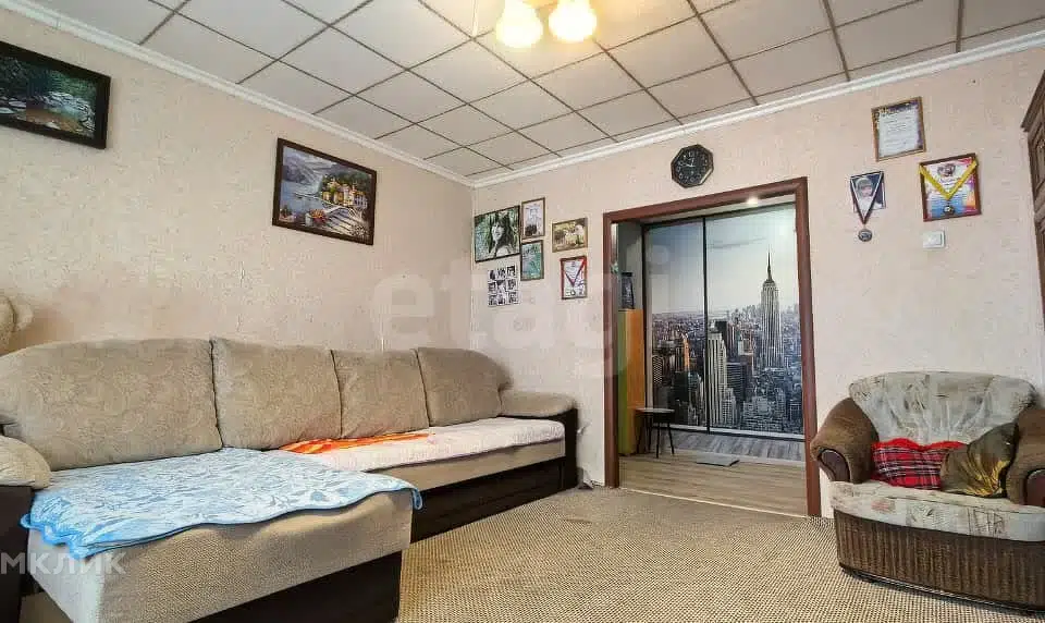 Продаётся 4-комнатная квартира, 81.2 м²
