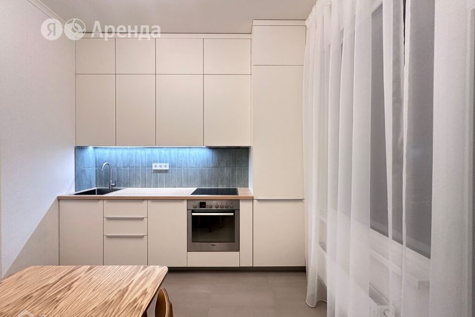 Сдаётся 2-комнатная квартира, 57 м²