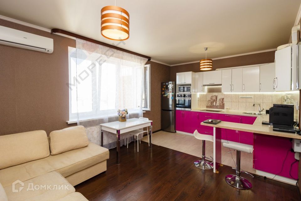 Продаётся 3-комнатная квартира, 64.2 м²