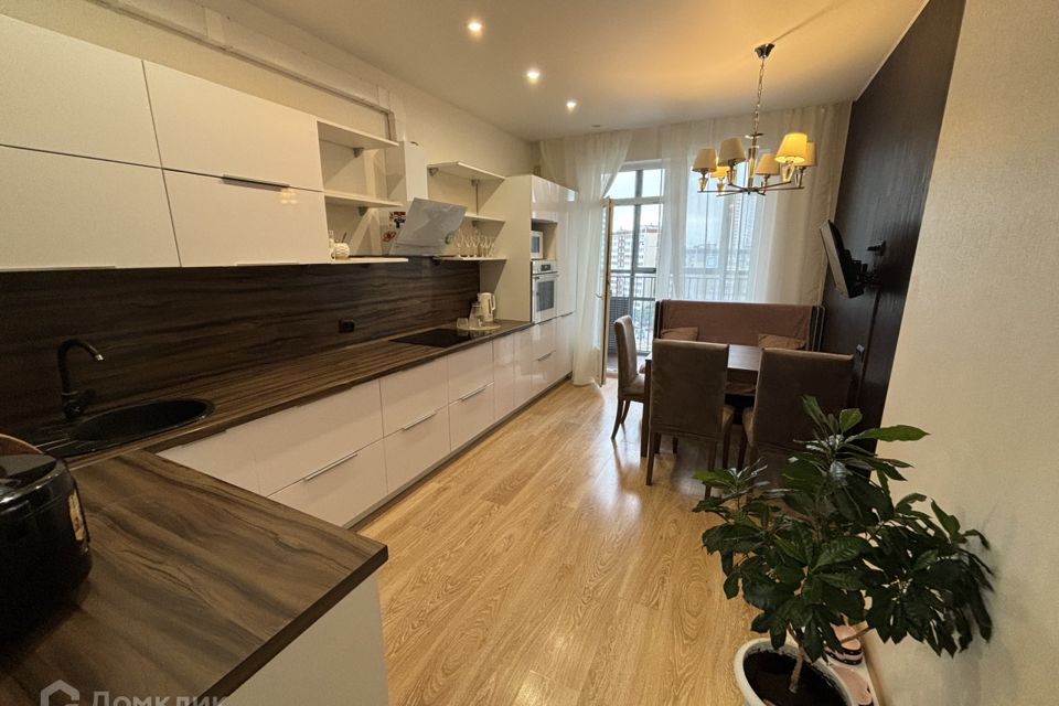 Сдаётся 2-комнатная квартира, 70 м²