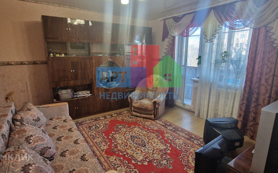 Продаётся 3-комнатная квартира, 60.5 м²