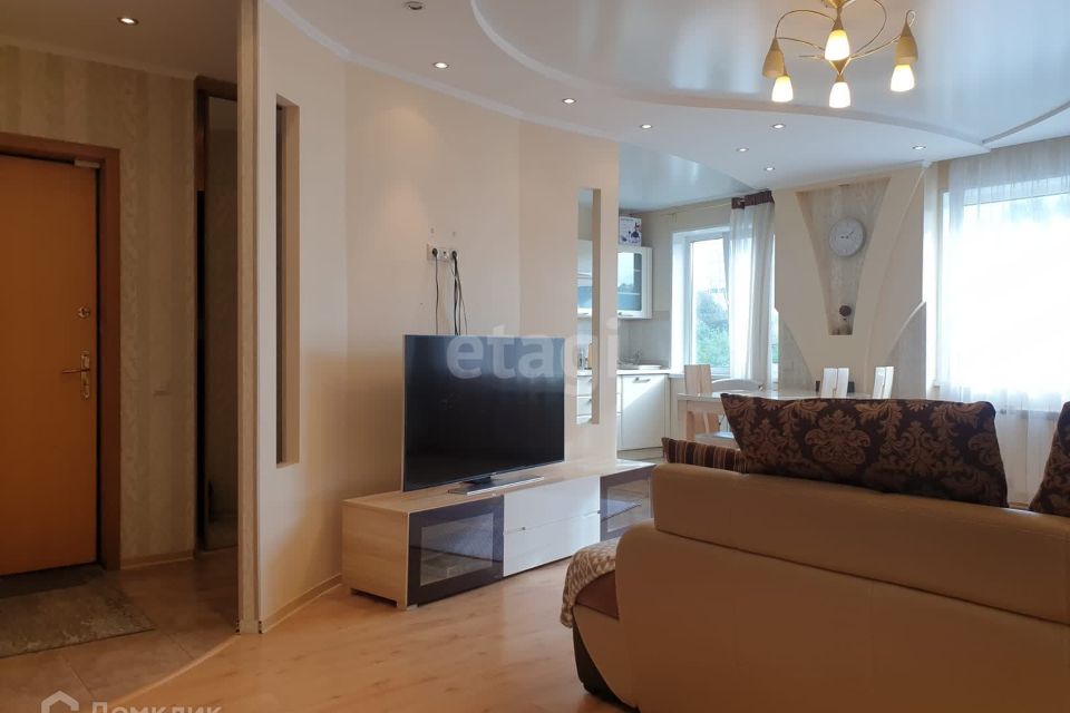 Продаётся 3-комнатная квартира, 70.8 м²