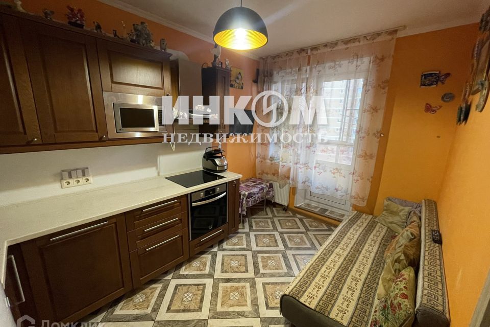 Продаётся 1-комнатная квартира, 37.4 м²