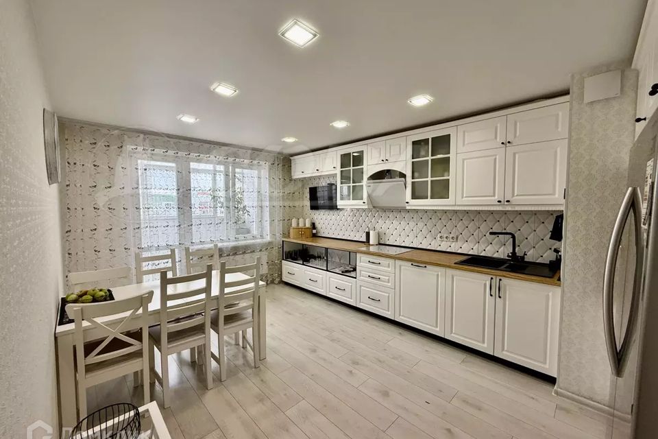 Продаётся 3-комнатная квартира, 95 м²