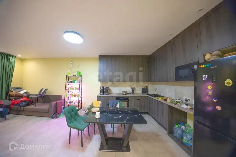 Продаётся 3-комнатная квартира, 89 м²